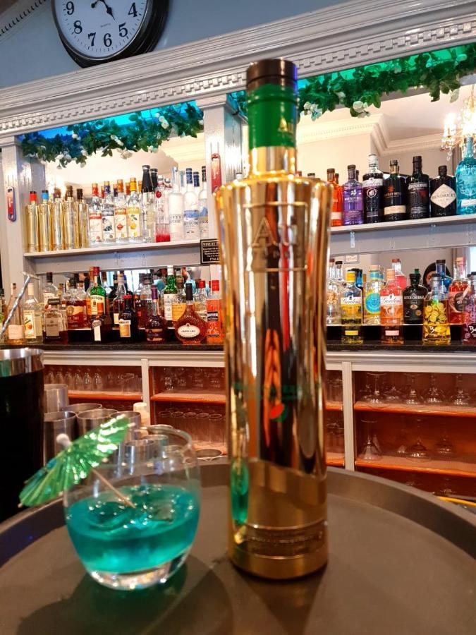 The Star And Garter Hotel 린리스고 외부 사진